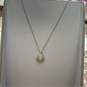 925 Sterling Silver Round Halo Pendant Necklace - Silver